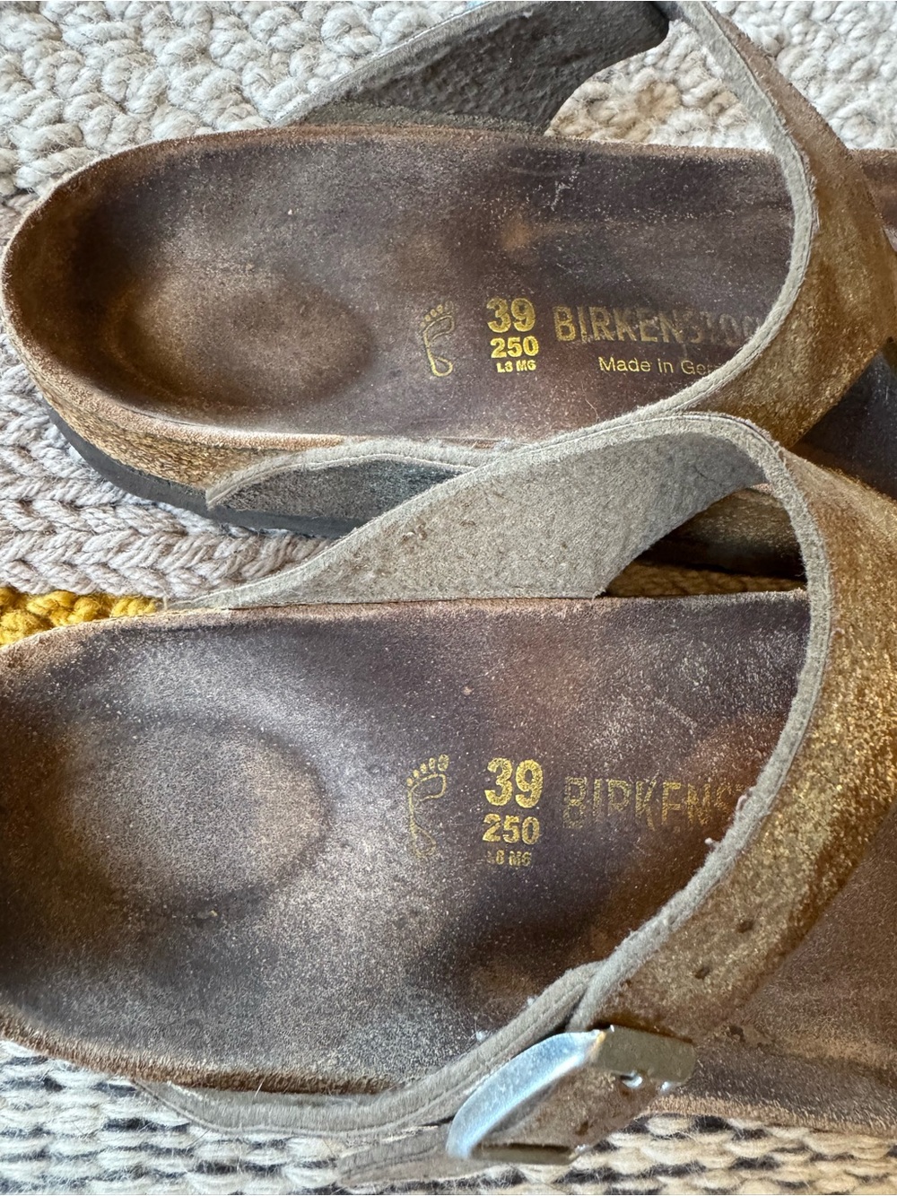 Birkenstock metallic silver Brown Glitter Thong Sandals - Picture 2 of 4